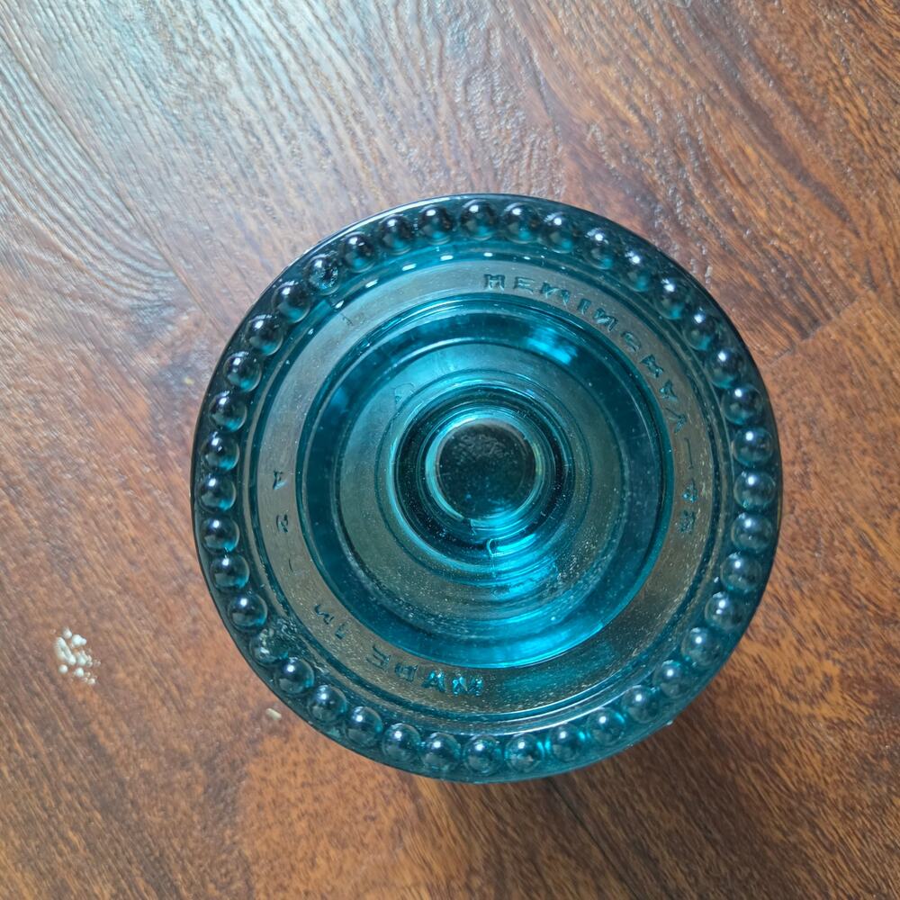 11 Antique Teal Glass Insulators - 10 Hemingray #42 & 1 Lynchburg #38 - Picture 7 of 11